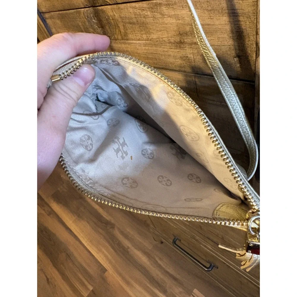 Tory Burch Metallic Gold Leather Fold Over Crossbody Clutch Bag Adjustable Strap